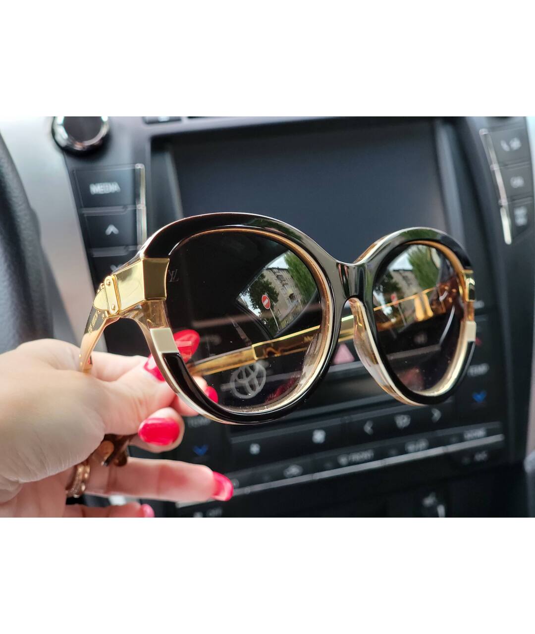 LOUIS VUITTON PRE-OWNED Золотые солнцезащитные очки, фото 9