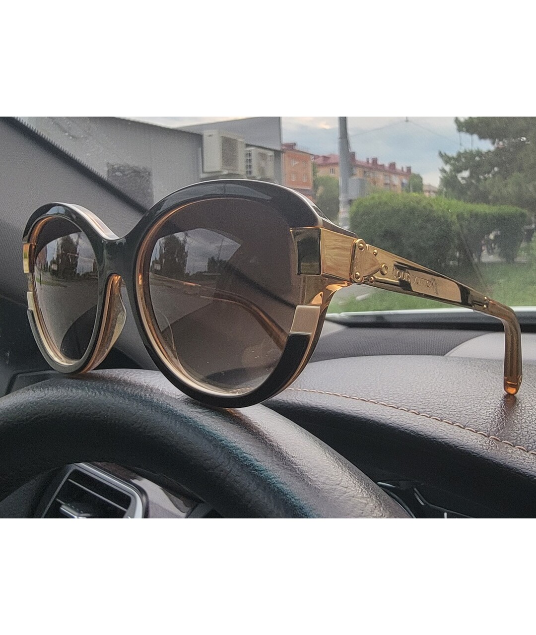 LOUIS VUITTON PRE-OWNED Золотые солнцезащитные очки, фото 3