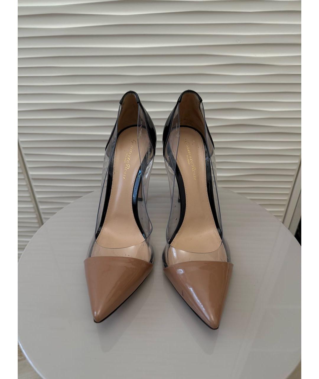 GIANVITO ROSSI Бежевые лодочки на низком каблуке, фото 2