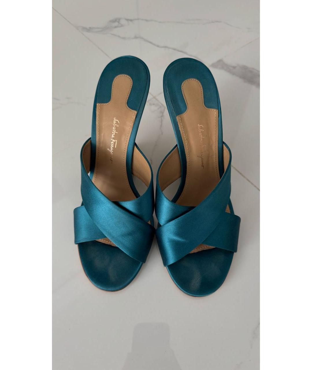 FERRAGAMO Синие текстильные босоножки, фото 2