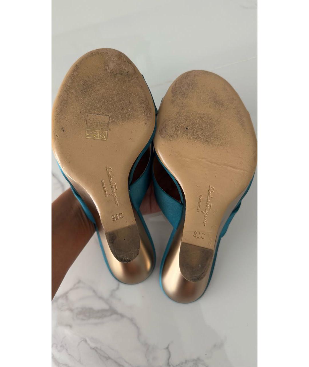 FERRAGAMO Синие текстильные босоножки, фото 5