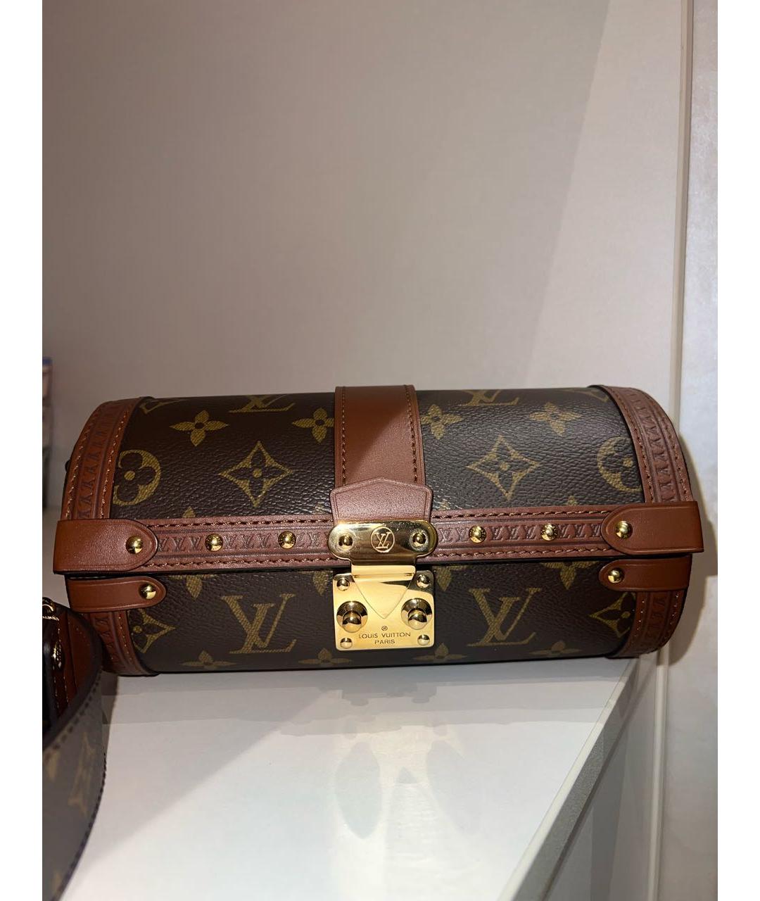 LOUIS VUITTON Коричневая кожаная сумка через плечо, фото 7
