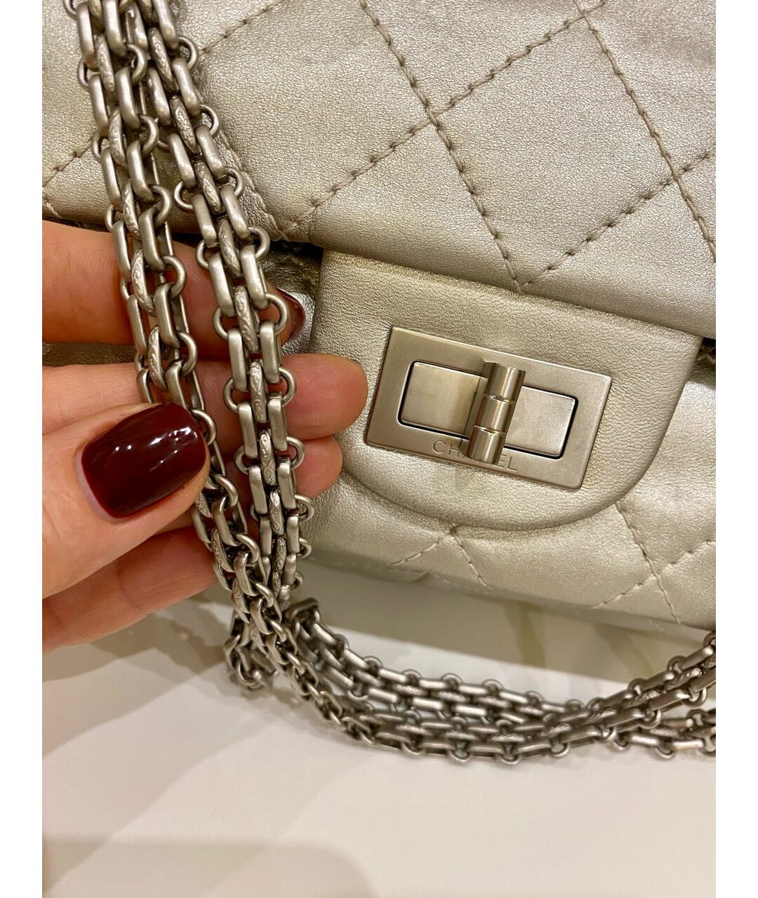 CHANEL Серебряная кожаная сумка тоут, фото 8