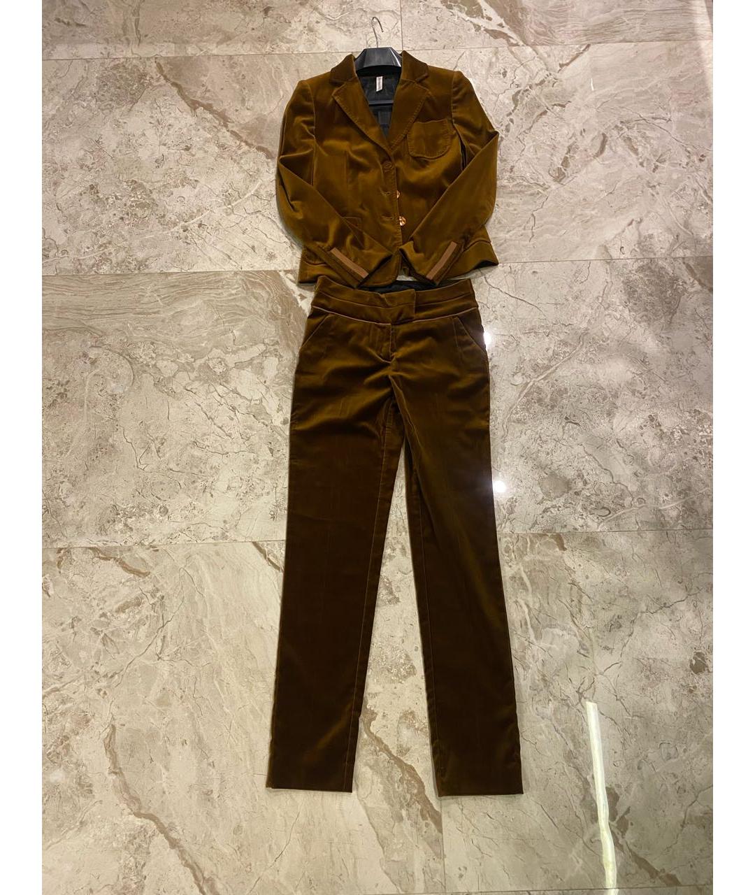 TRUSSARDI Горчичный бархатный костюм с брюками, фото 7