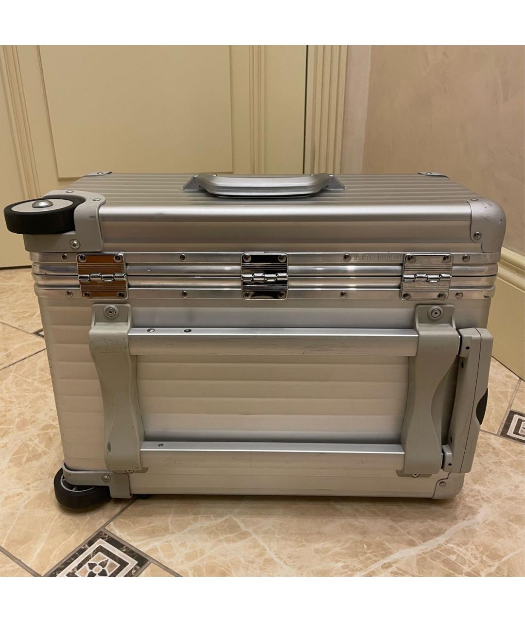 Rimowa Серебрянный чемодан, фото 5