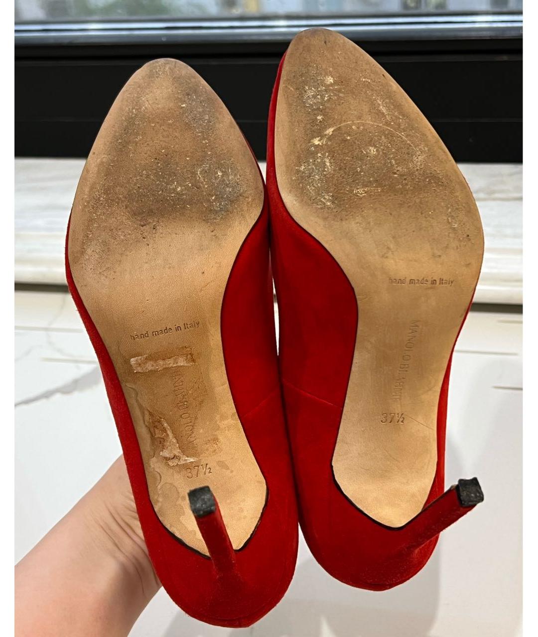 MANOLO BLAHNIK Красные замшевые туфли, фото 6