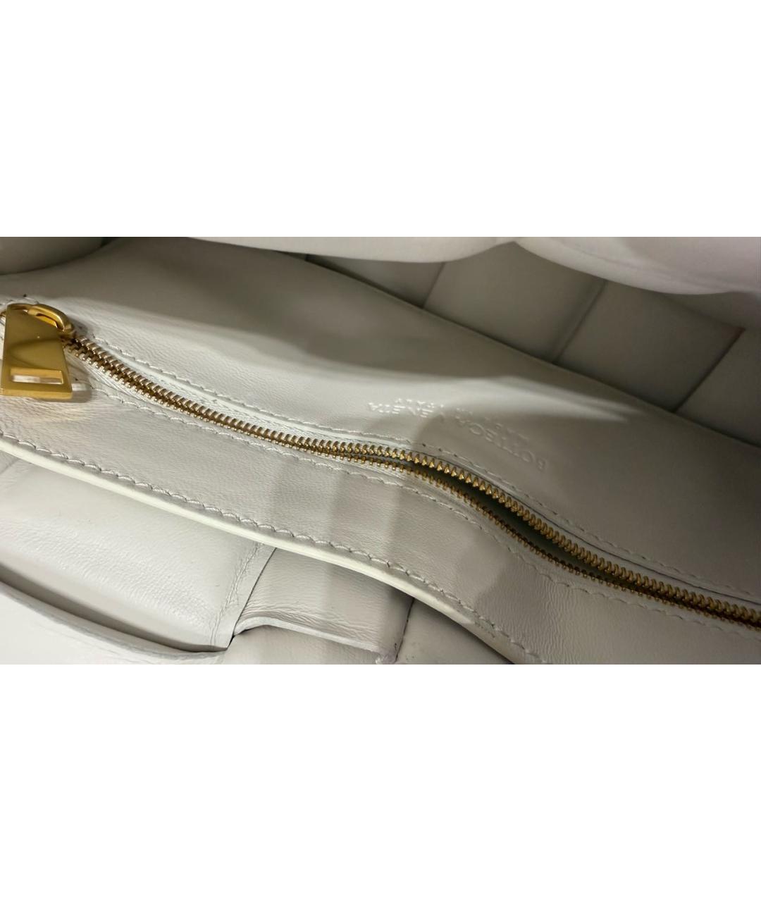 BOTTEGA VENETA Белая кожаная сумка через плечо, фото 5