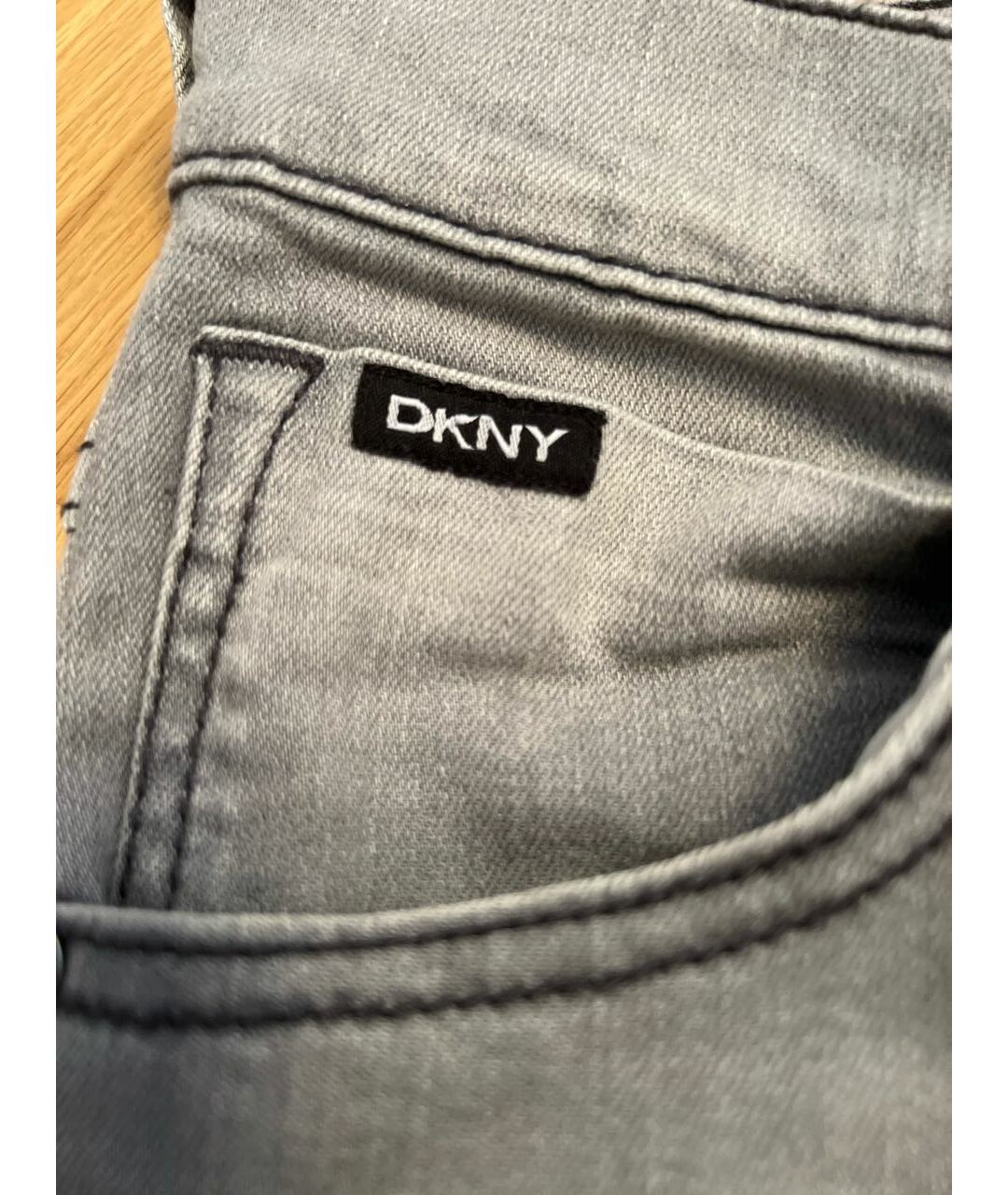DKNY Серые хлопковые детские джинсы, фото 3