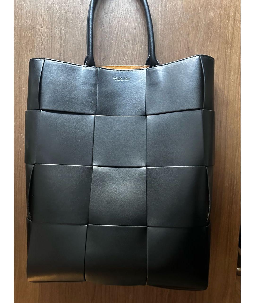 BOTTEGA VENETA Черная кожаная сумка тоут, фото 3