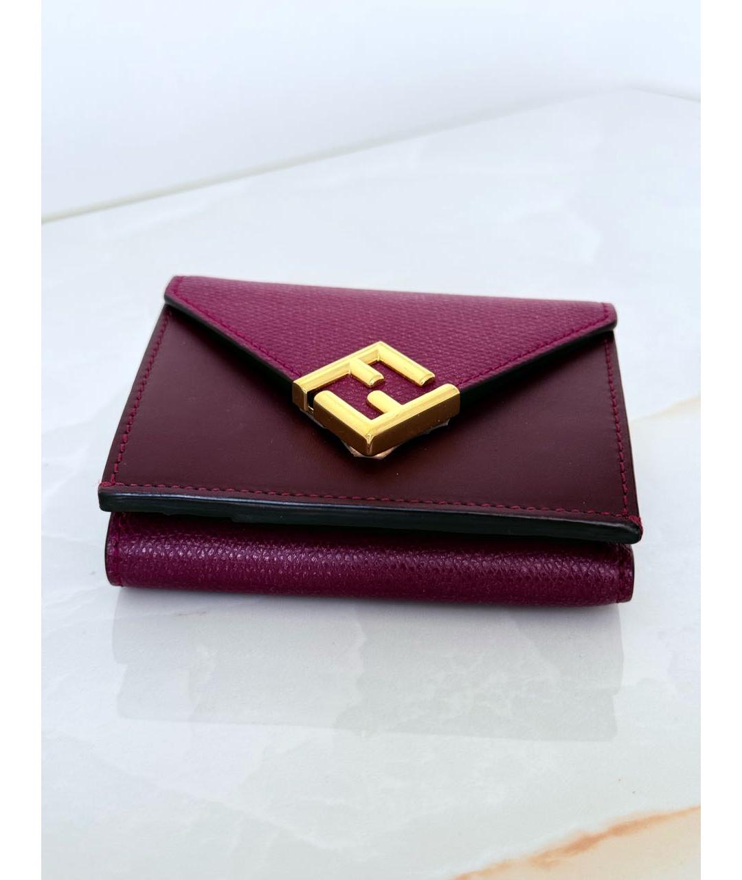 FENDI Бордовый кожаный кошелек, фото 2