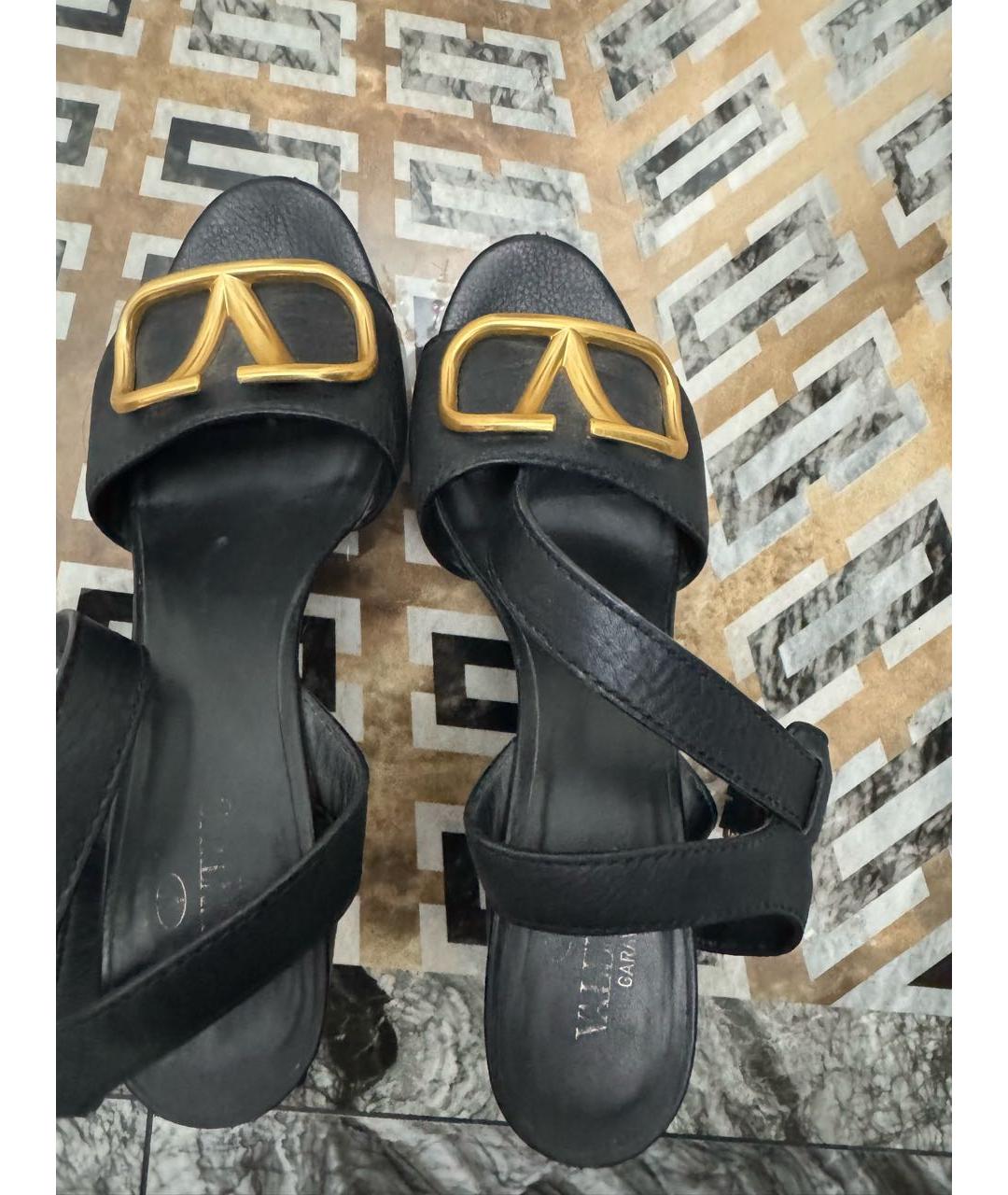 VALENTINO Черные кожаные босоножки, фото 3