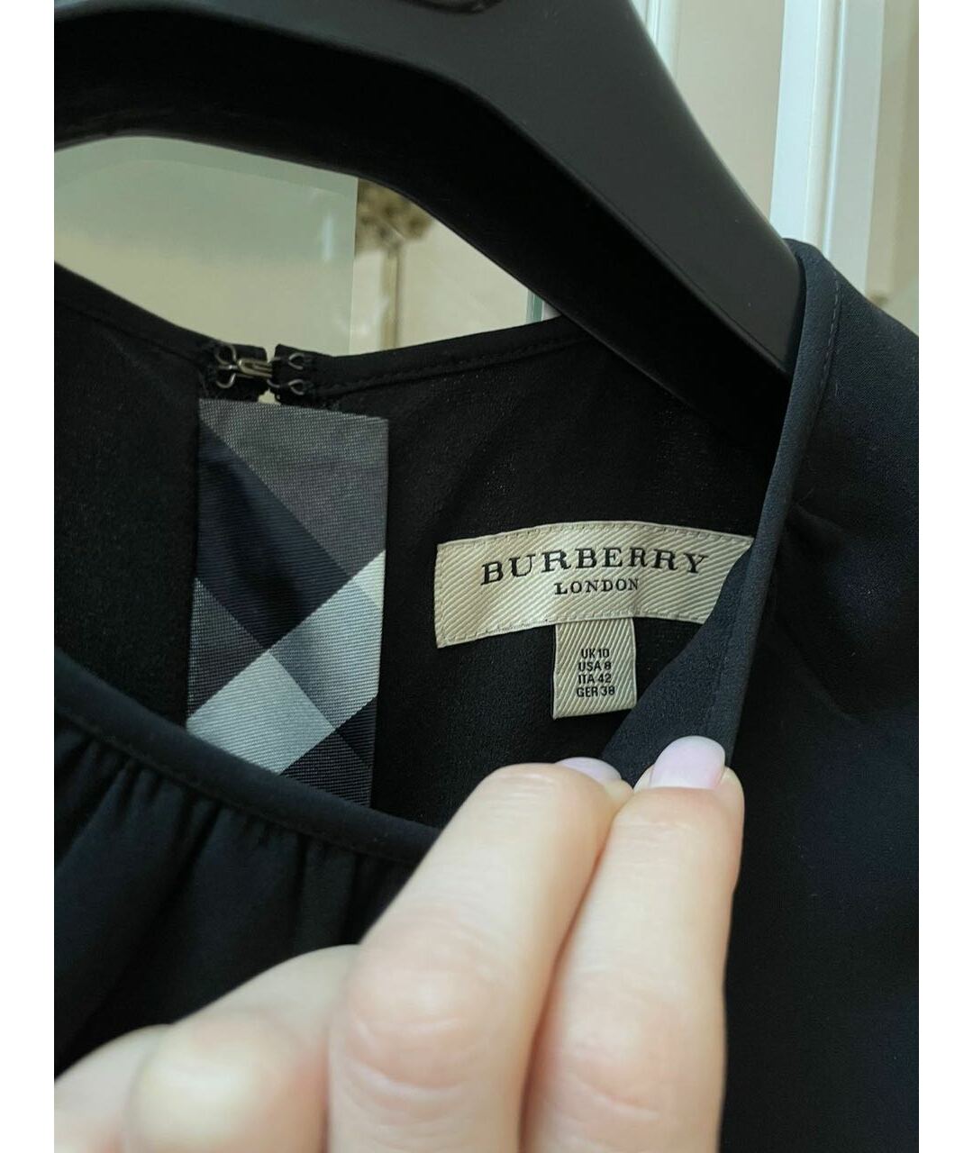 BURBERRY Черное шелковое коктейльное платье, фото 4