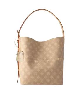 LOUIS VUITTON Сумка через плечо