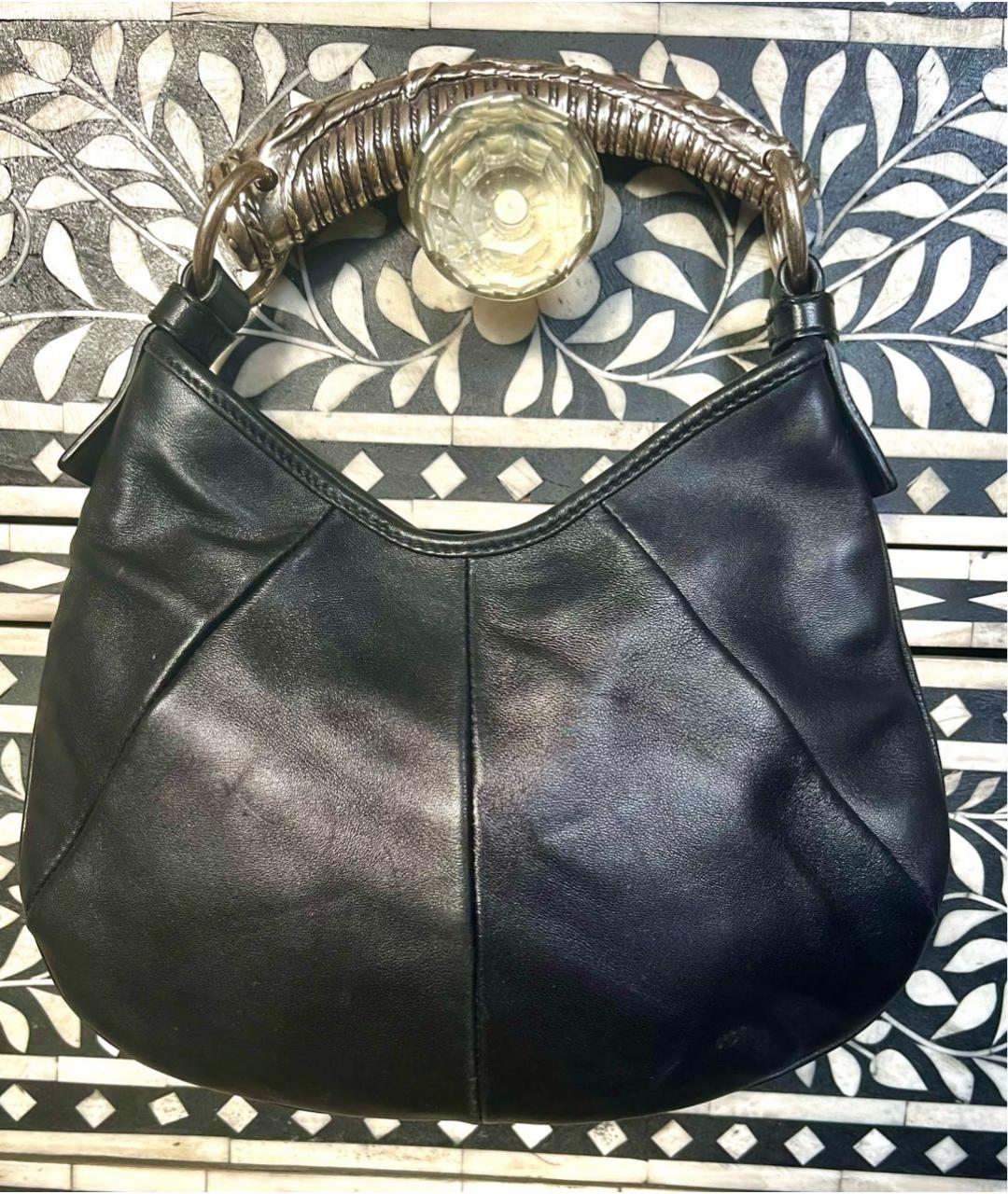 SAINT LAURENT Черная кожаная сумка с короткими ручками, фото 2