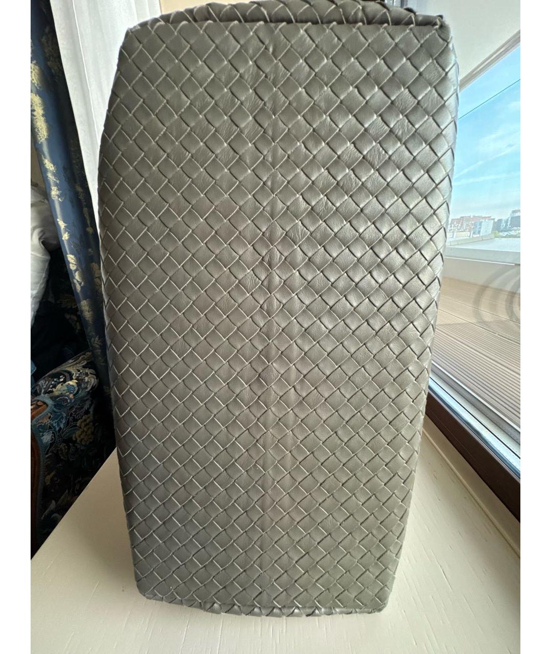 BOTTEGA VENETA Антрацитовая кожаная сумка с короткими ручками, фото 6