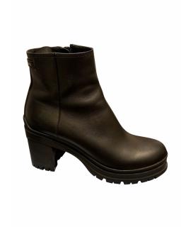 PRADA Ботинки