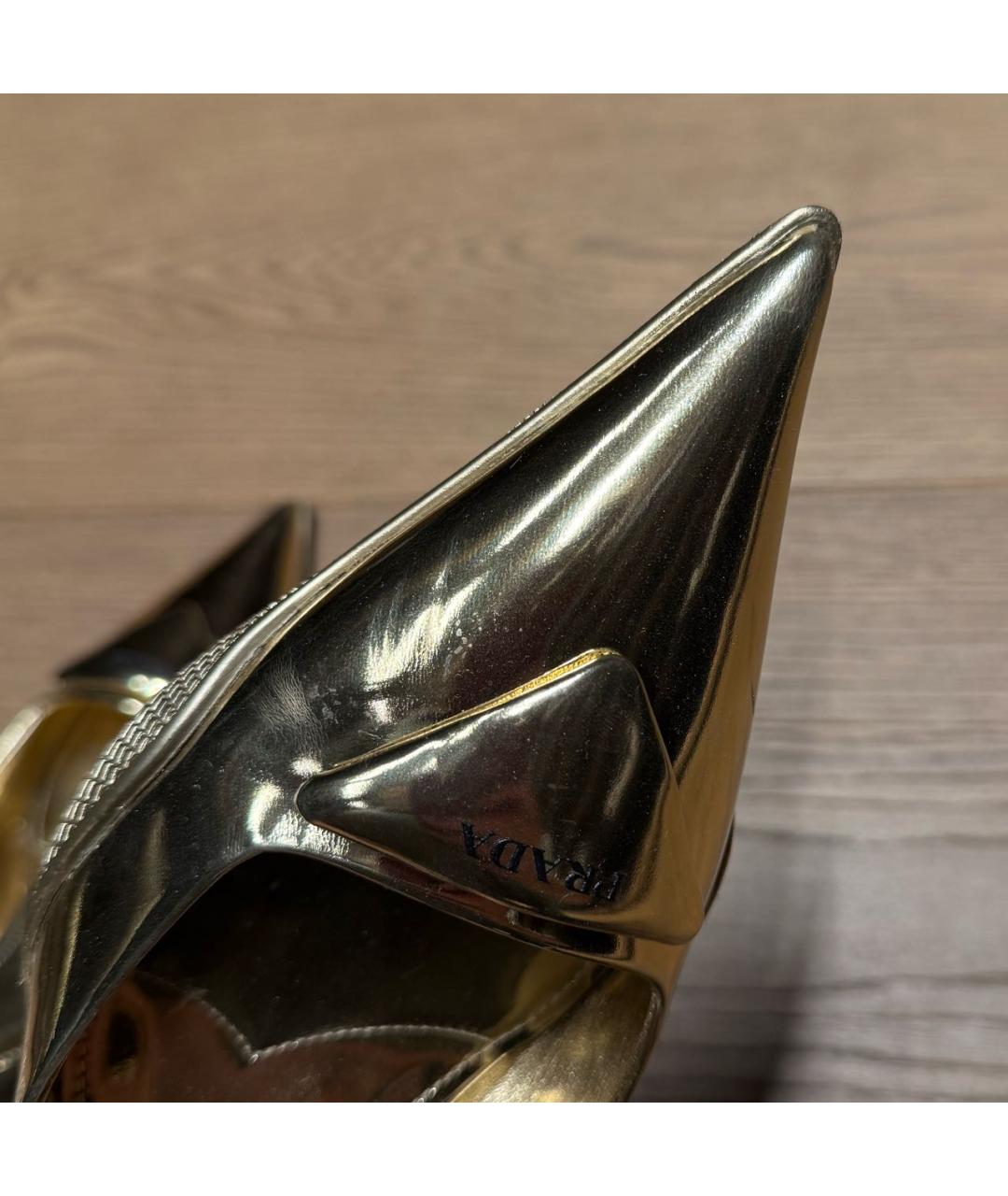 PRADA Золотые туфли из лакированной кожи, фото 6