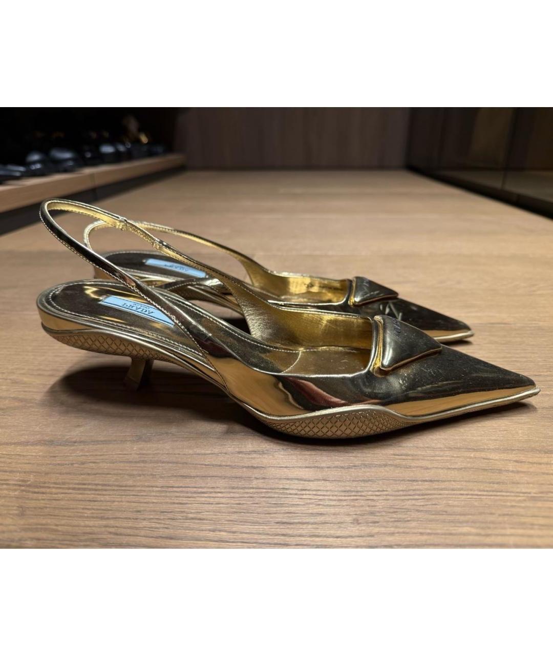 PRADA Золотые туфли из лакированной кожи, фото 8