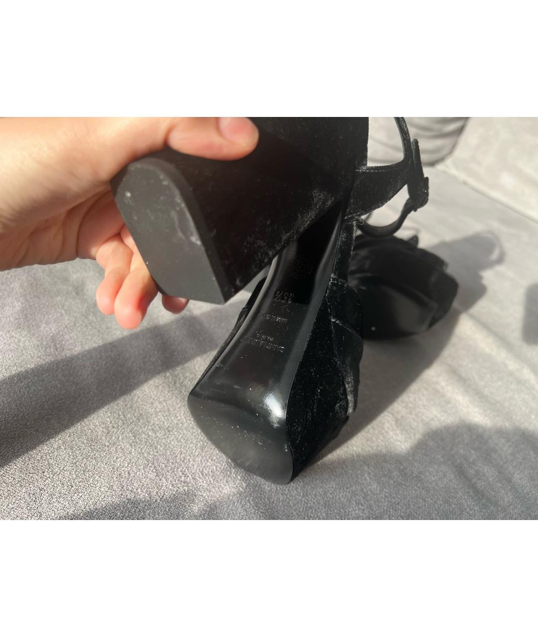 SAINT LAURENT Черные бархатные босоножки, фото 7