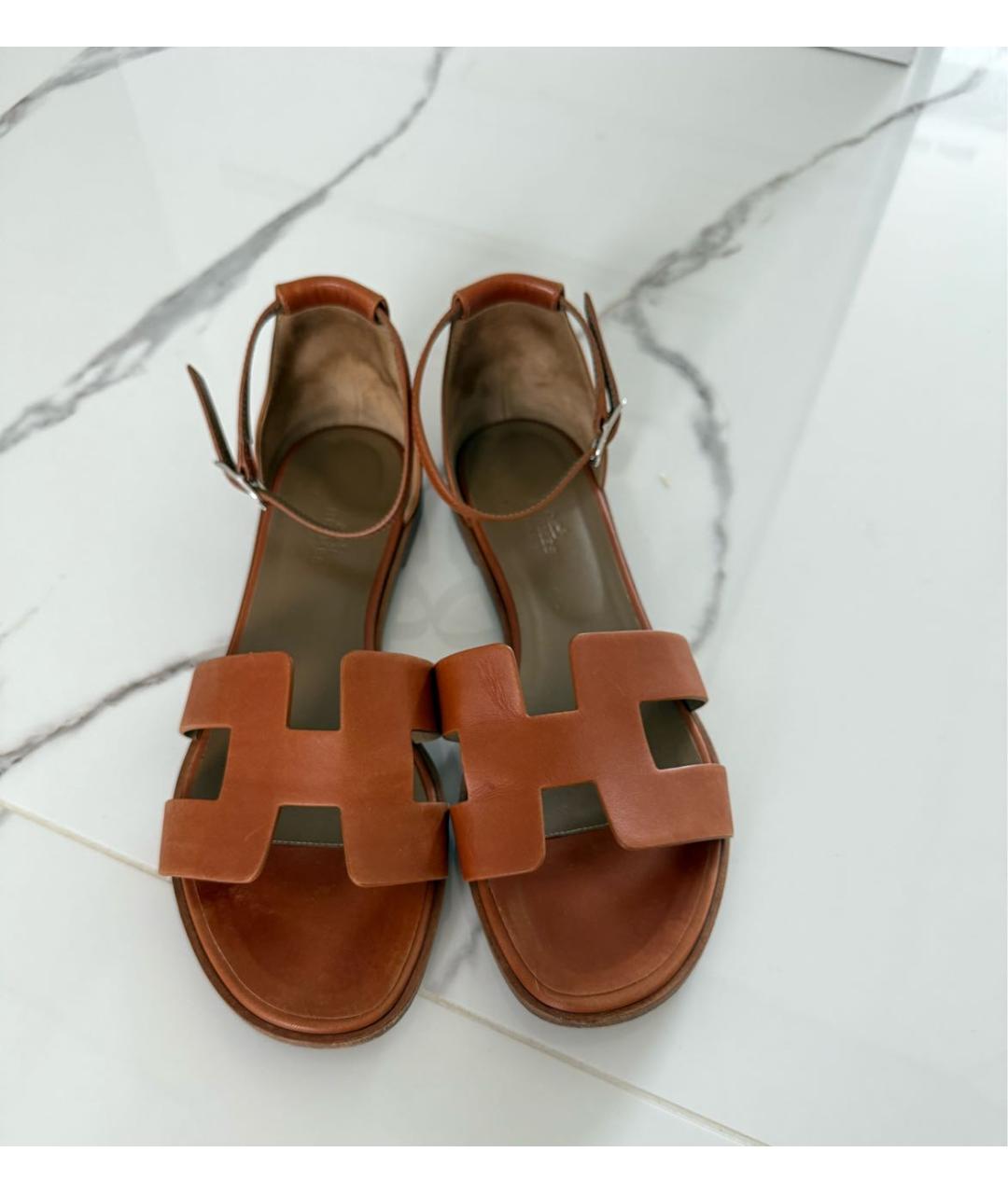 HERMES Коричневые кожаные босоножки, фото 2