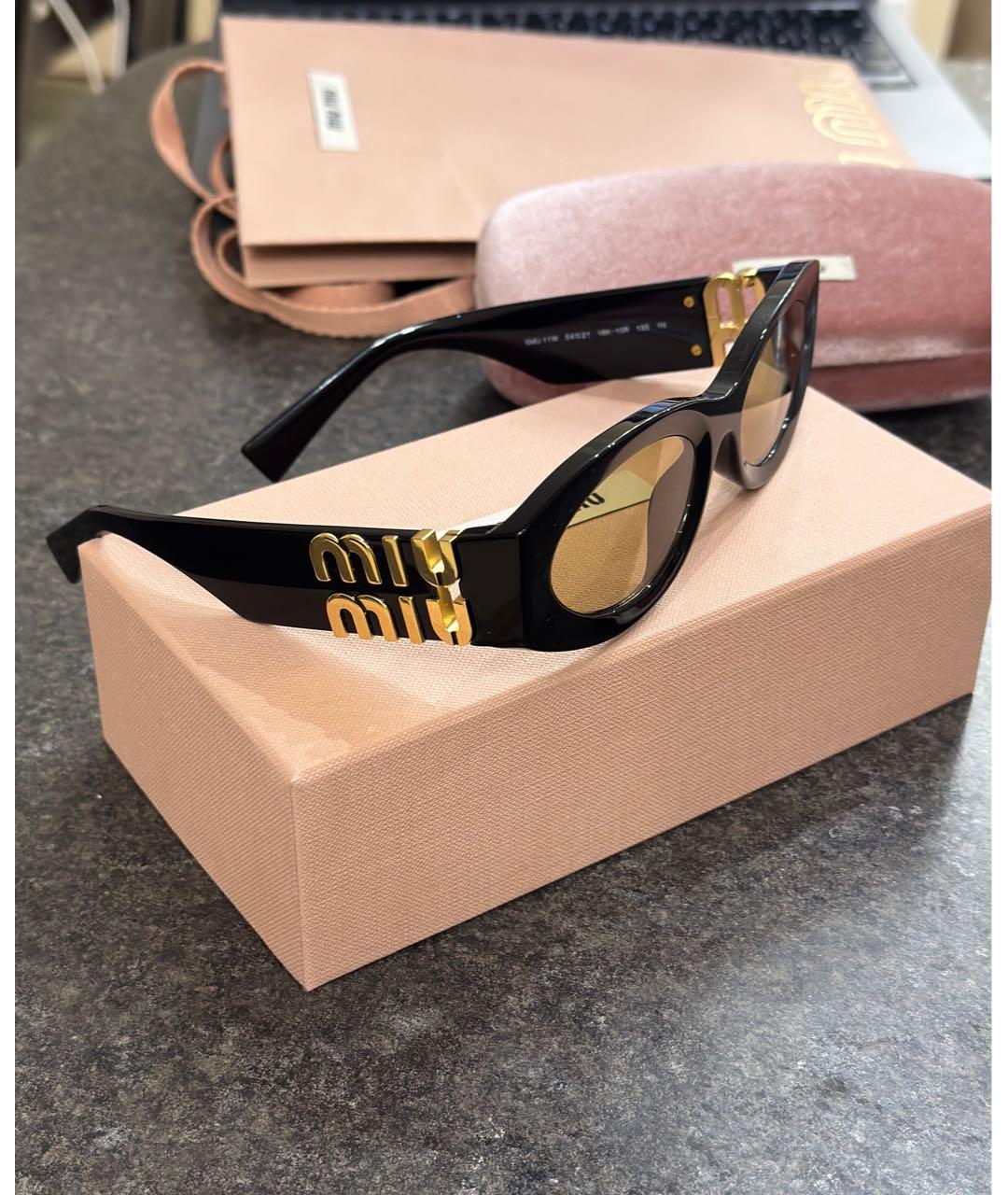 MIU MIU Черные пластиковые солнцезащитные очки, фото 2