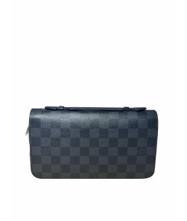 LOUIS VUITTON Барсетка