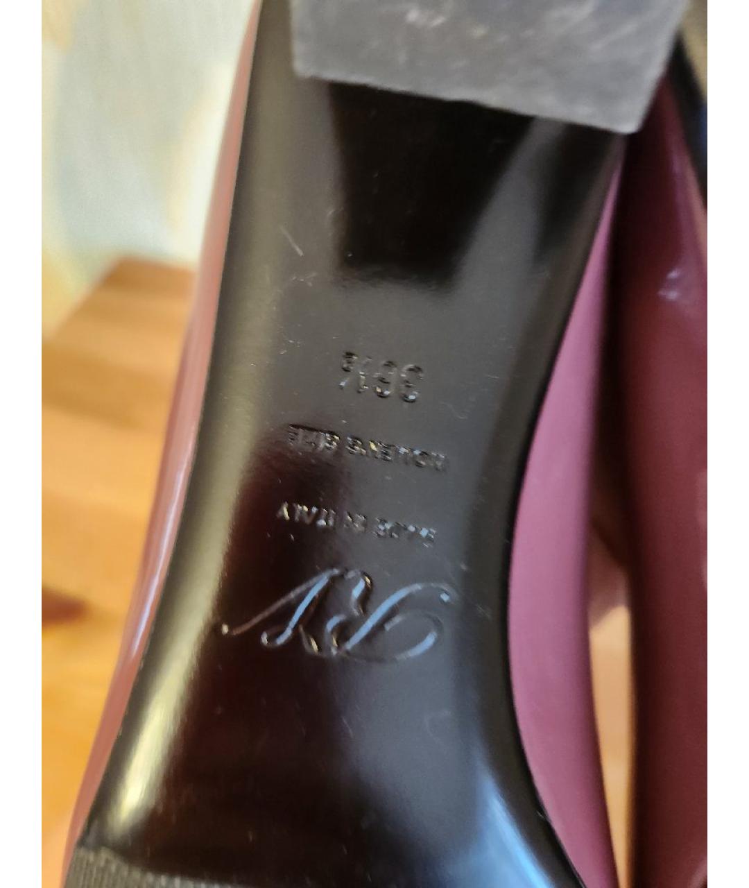 ROGER VIVIER Розовые лодочки на низком каблуке из лакированной кожи, фото 5