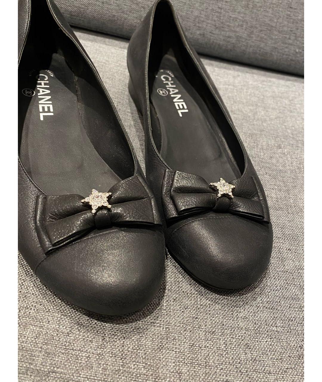 CHANEL Черные кожаные балетки, фото 5