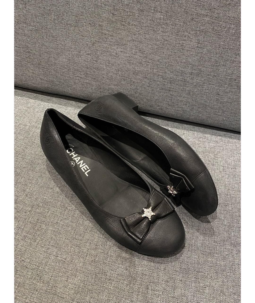 CHANEL Черные кожаные балетки, фото 3