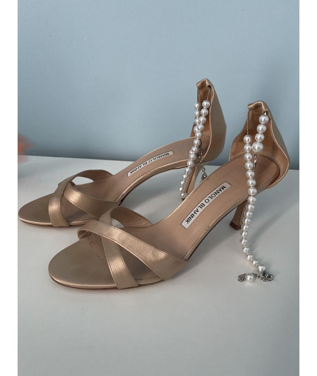 MANOLO BLAHNIK Бежевые текстильные босоножки, фото 2