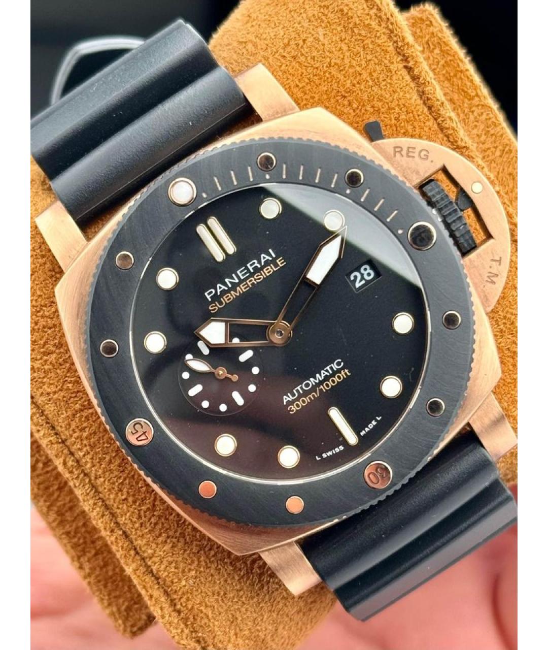 PANERAI Черные часы из желтого золота, фото 3