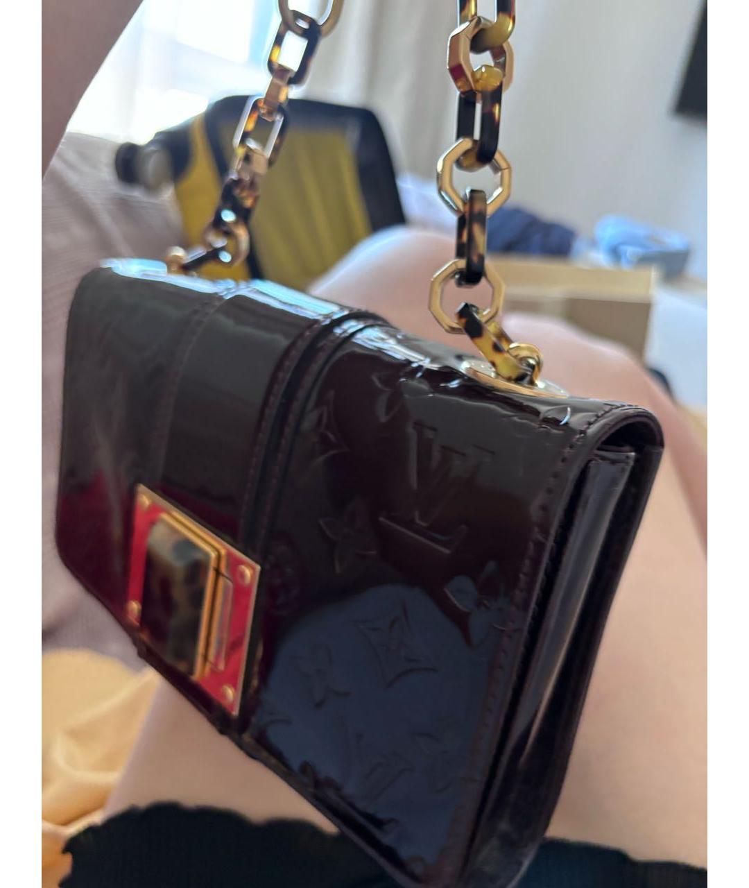 LOUIS VUITTON Бордовая сумка через плечо из лакированной кожи, фото 2