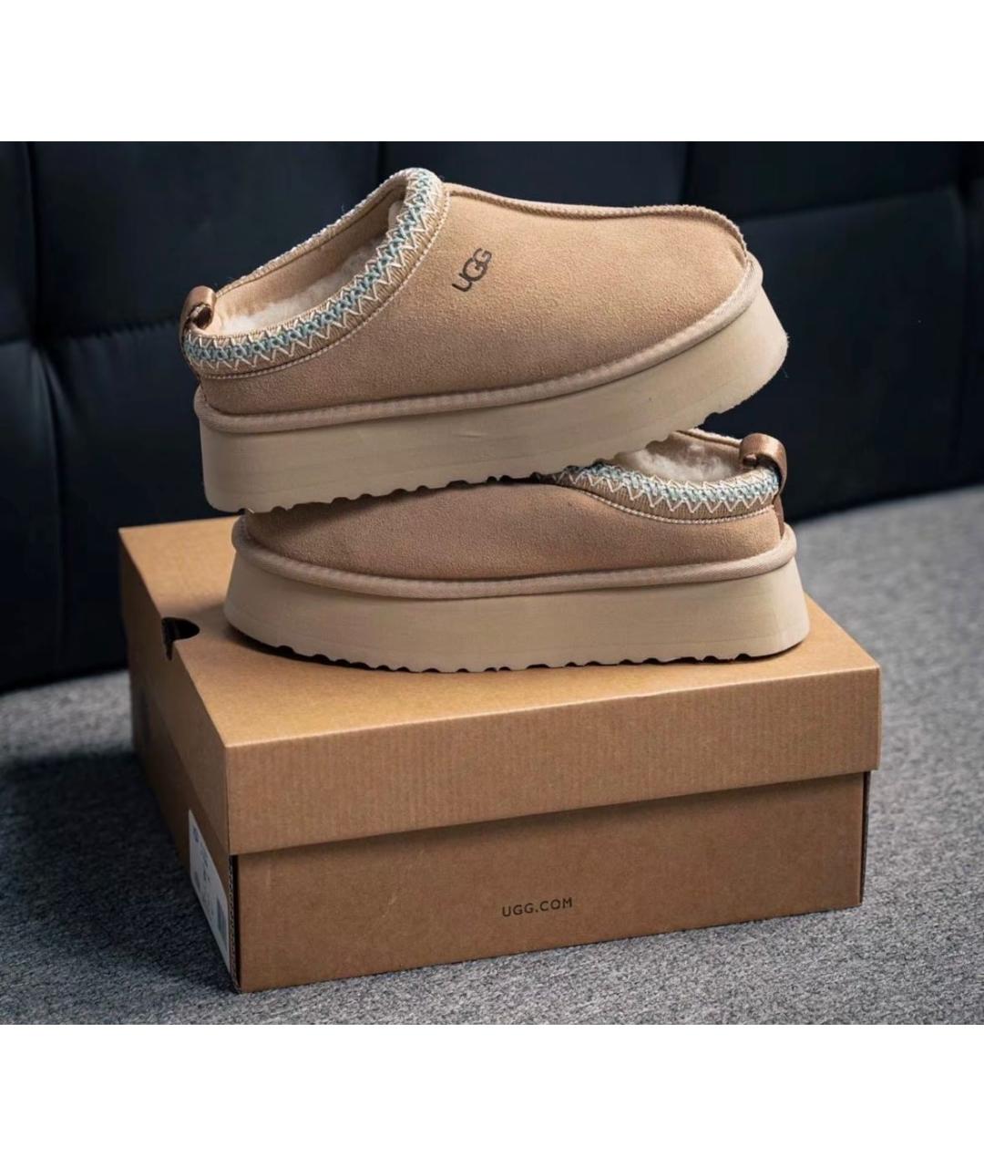 UGG AUSTRALIA Бежевые замшевые мюли, фото 3