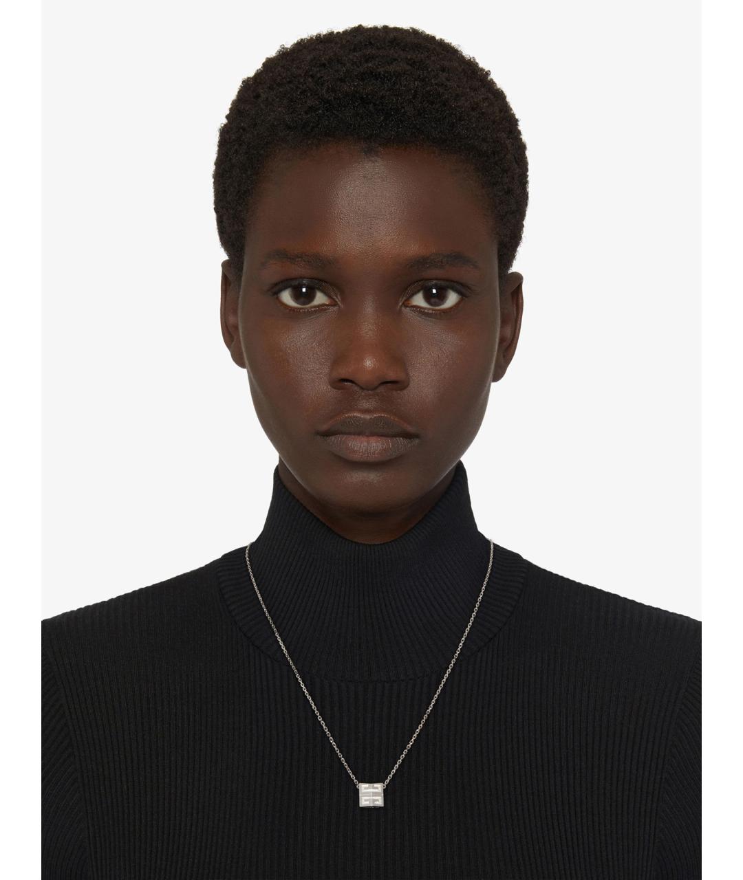 GIVENCHY Серебряная металлическая подвеска, фото 2