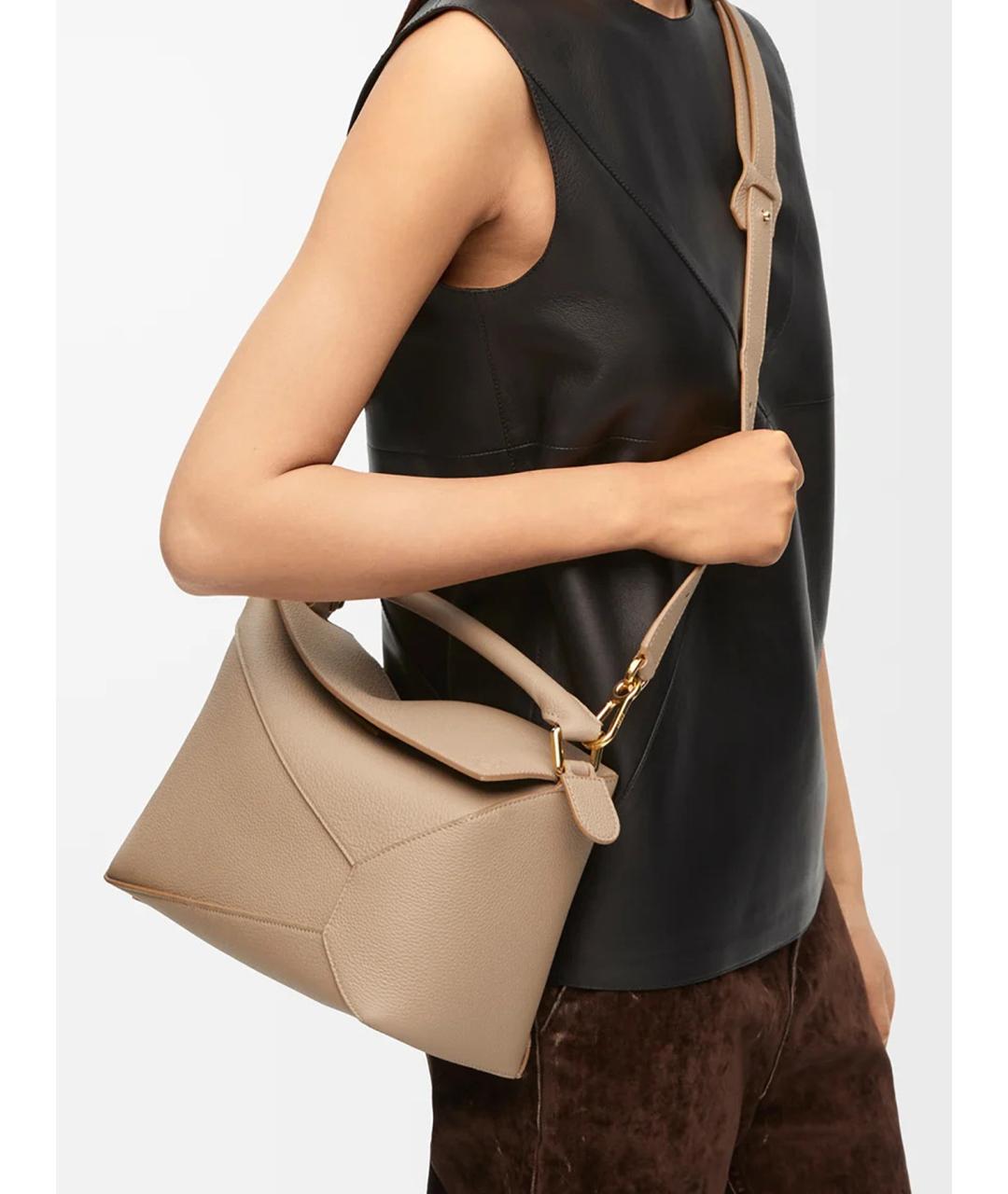 LOEWE Бежевая кожаная сумка через плечо, фото 3