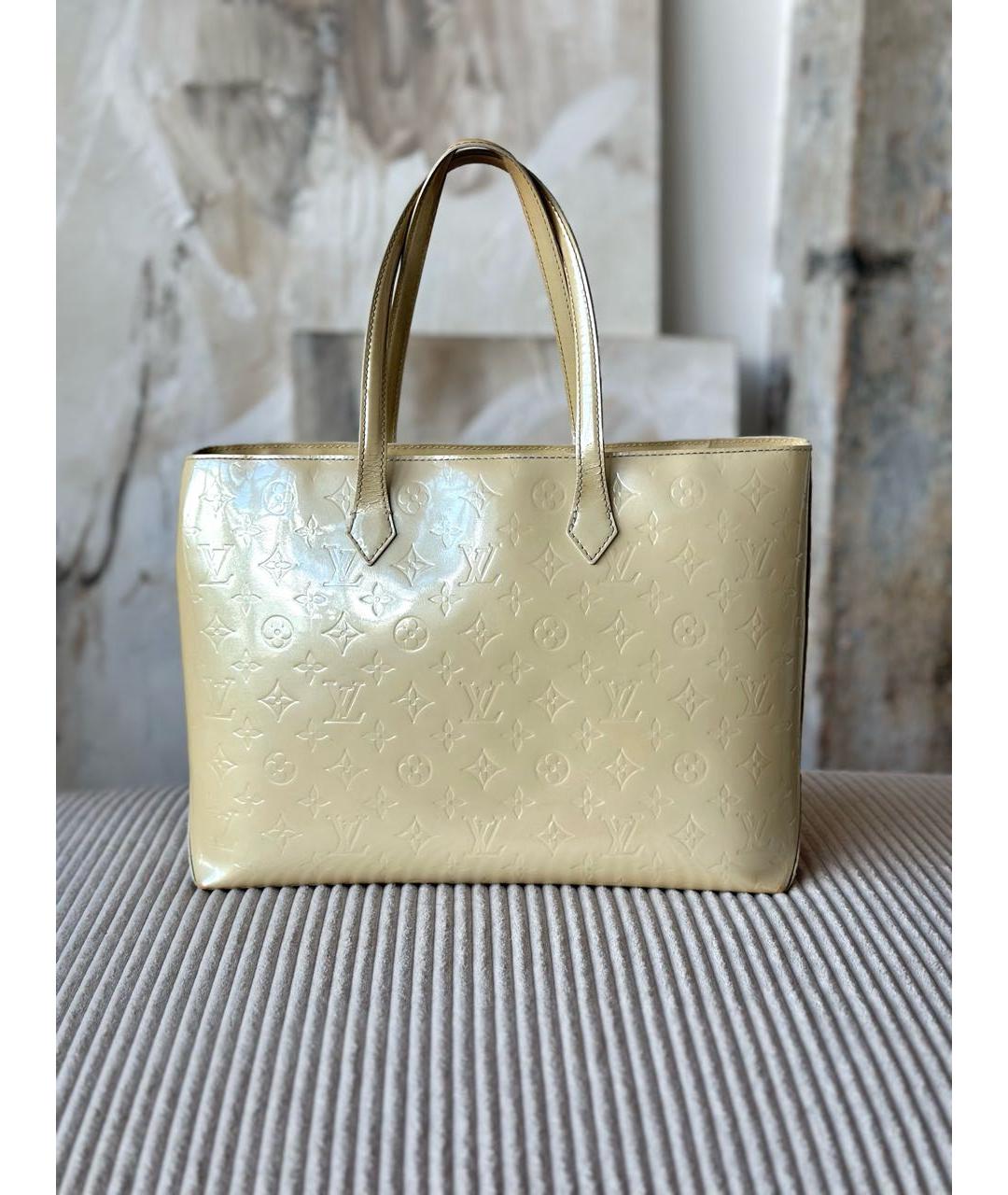 LOUIS VUITTON Бежевая сумка тоут из лакированной кожи, фото 5
