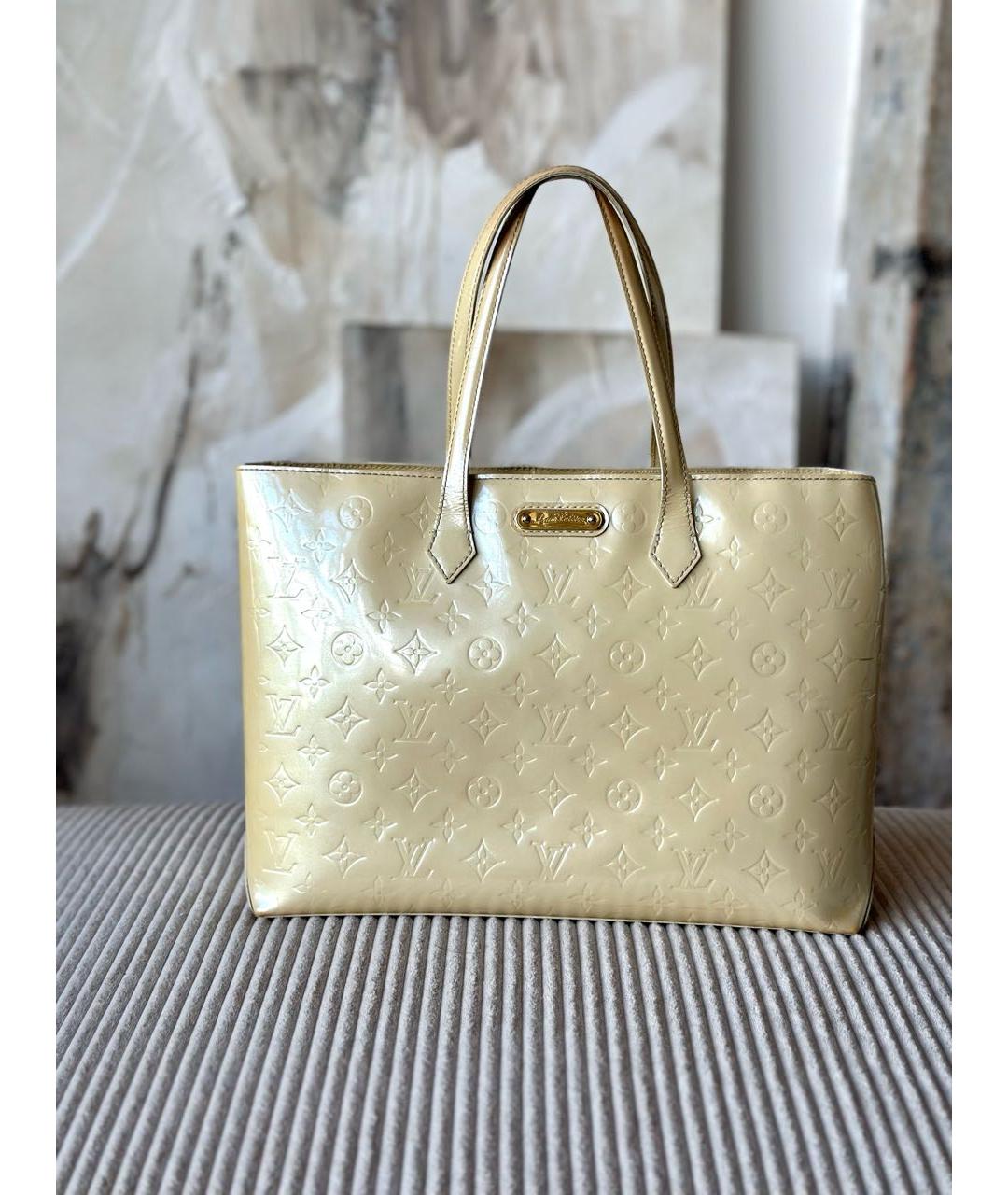 LOUIS VUITTON Бежевая сумка тоут из лакированной кожи, фото 4