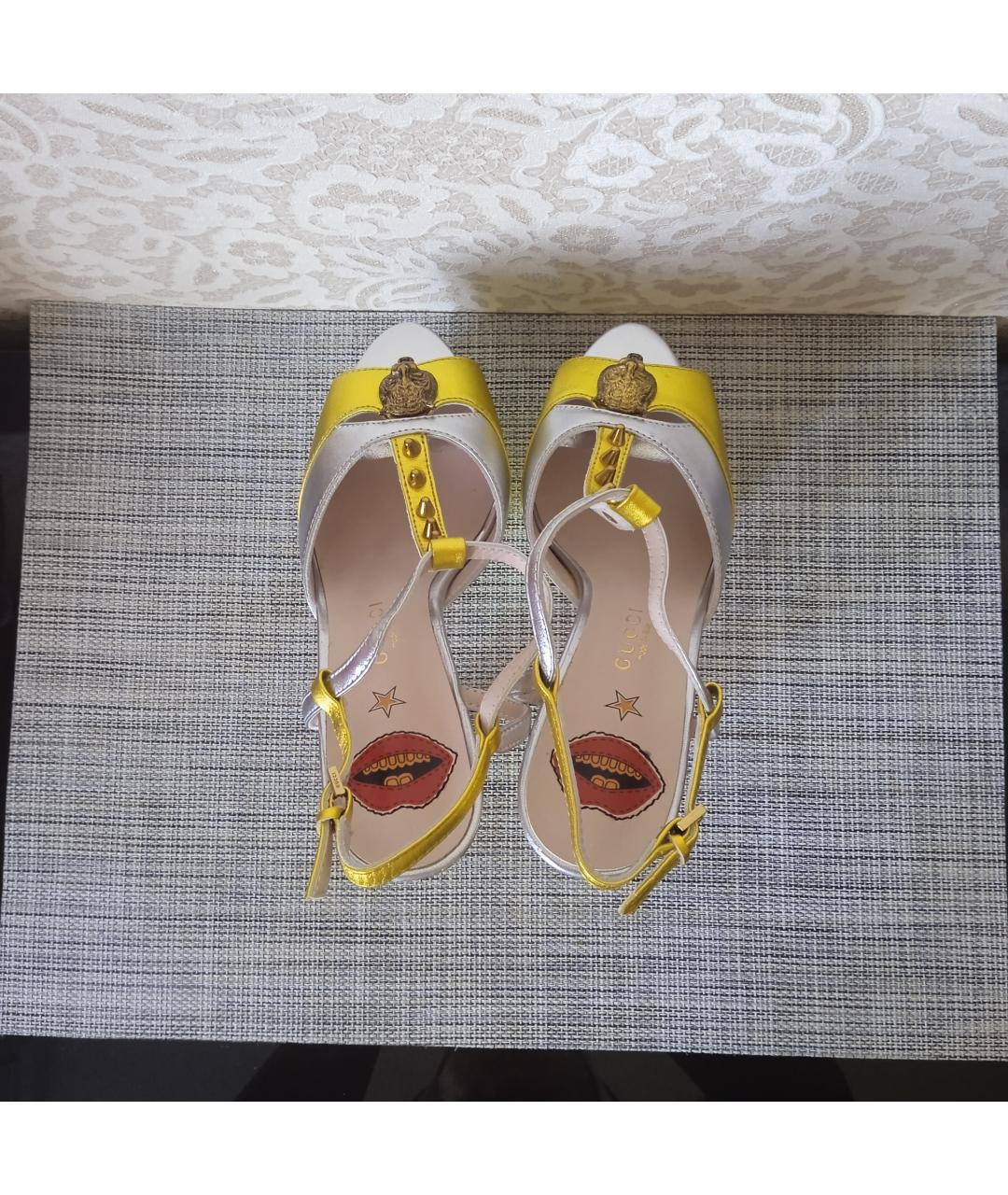 GUCCI Золотые кожаные босоножки, фото 3