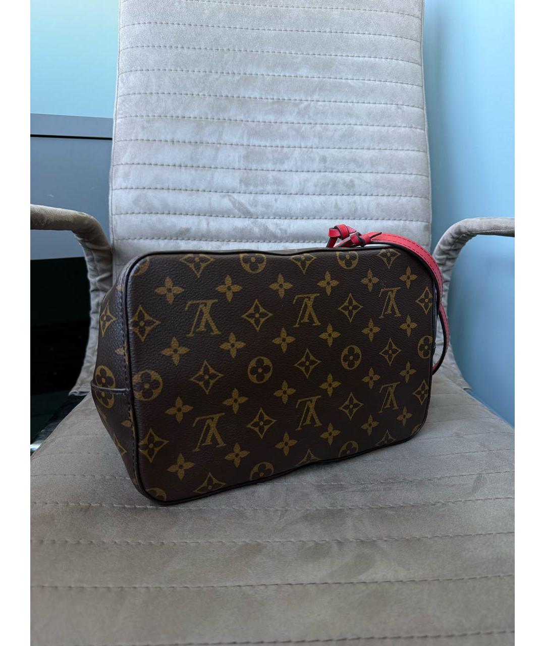 LOUIS VUITTON Коричневая кожаная сумка тоут, фото 5