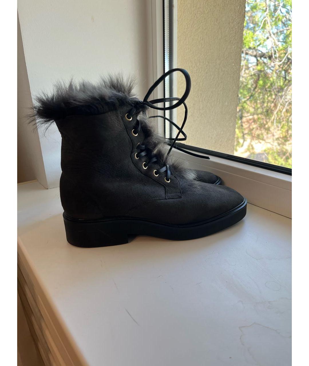 STUART WEITZMAN Серые замшевые ботинки, фото 3