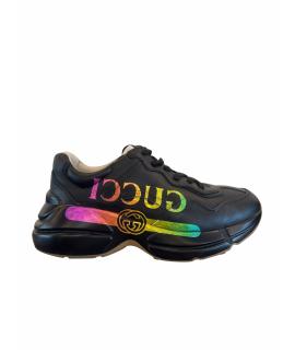 GUCCI Кроссовки