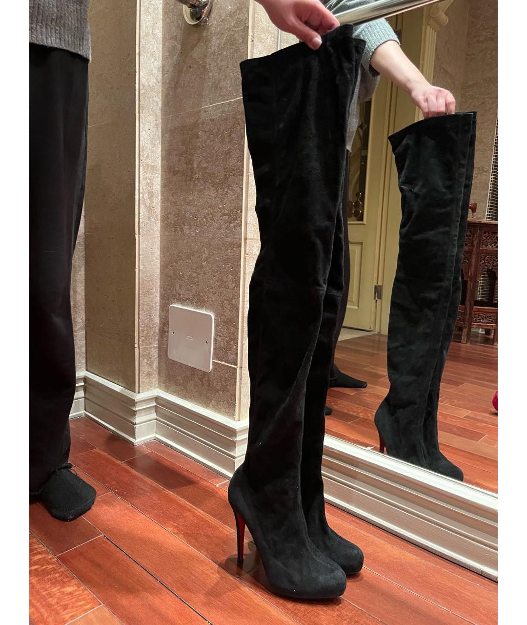 CHRISTIAN LOUBOUTIN Черные бархатные ботильоны, фото 4