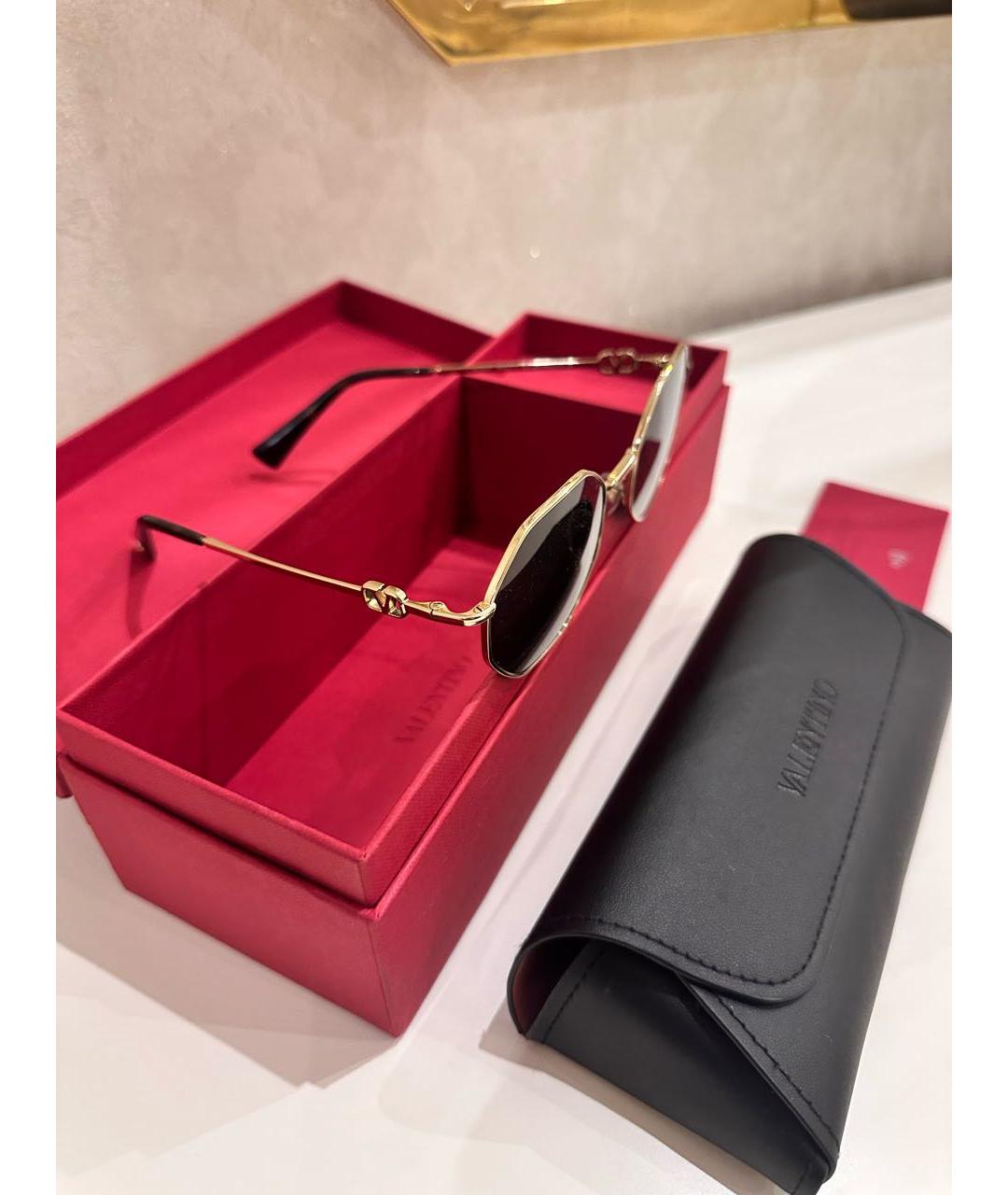 VALENTINO Золотые металлические солнцезащитные очки, фото 6
