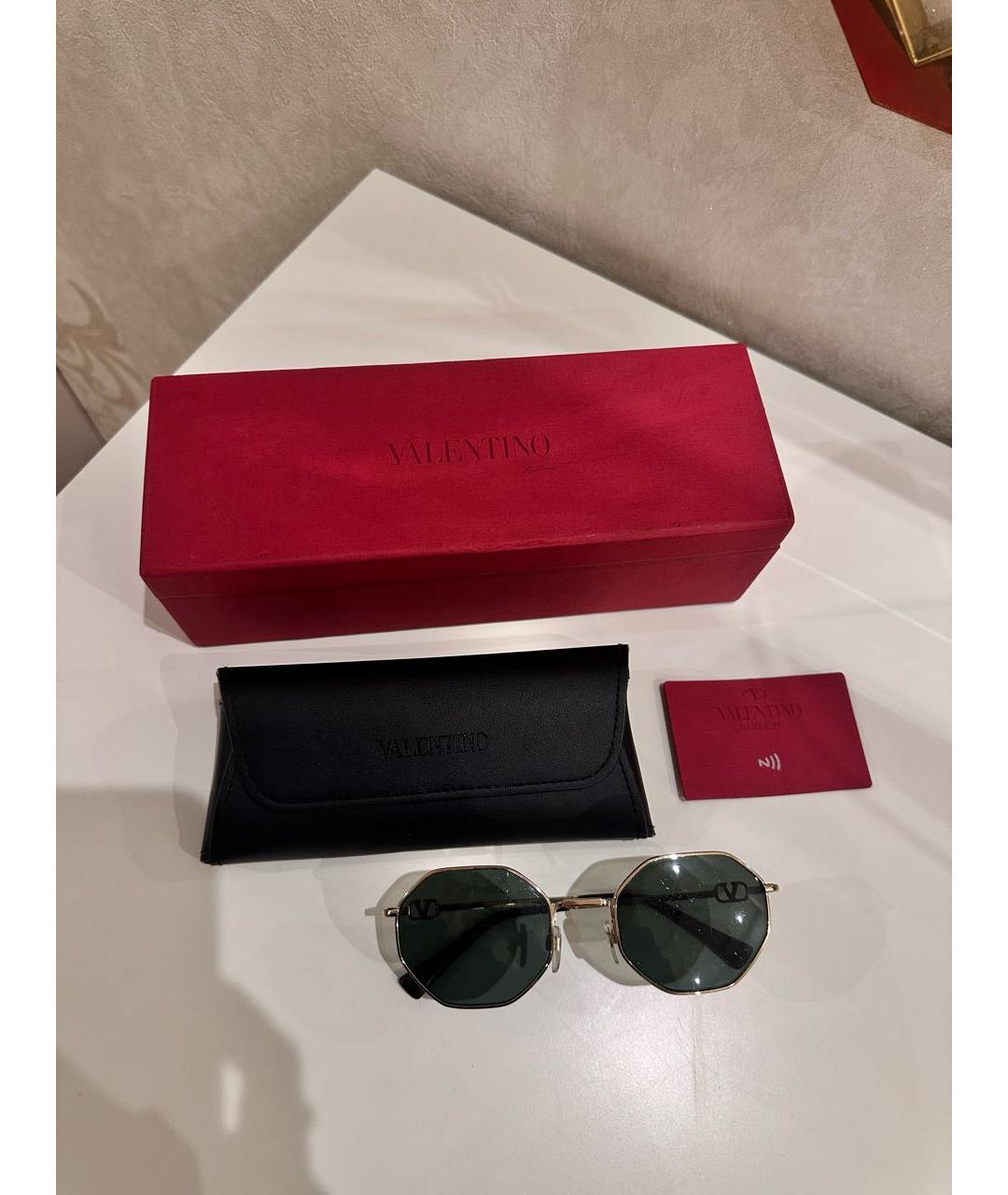 VALENTINO Золотые металлические солнцезащитные очки, фото 4