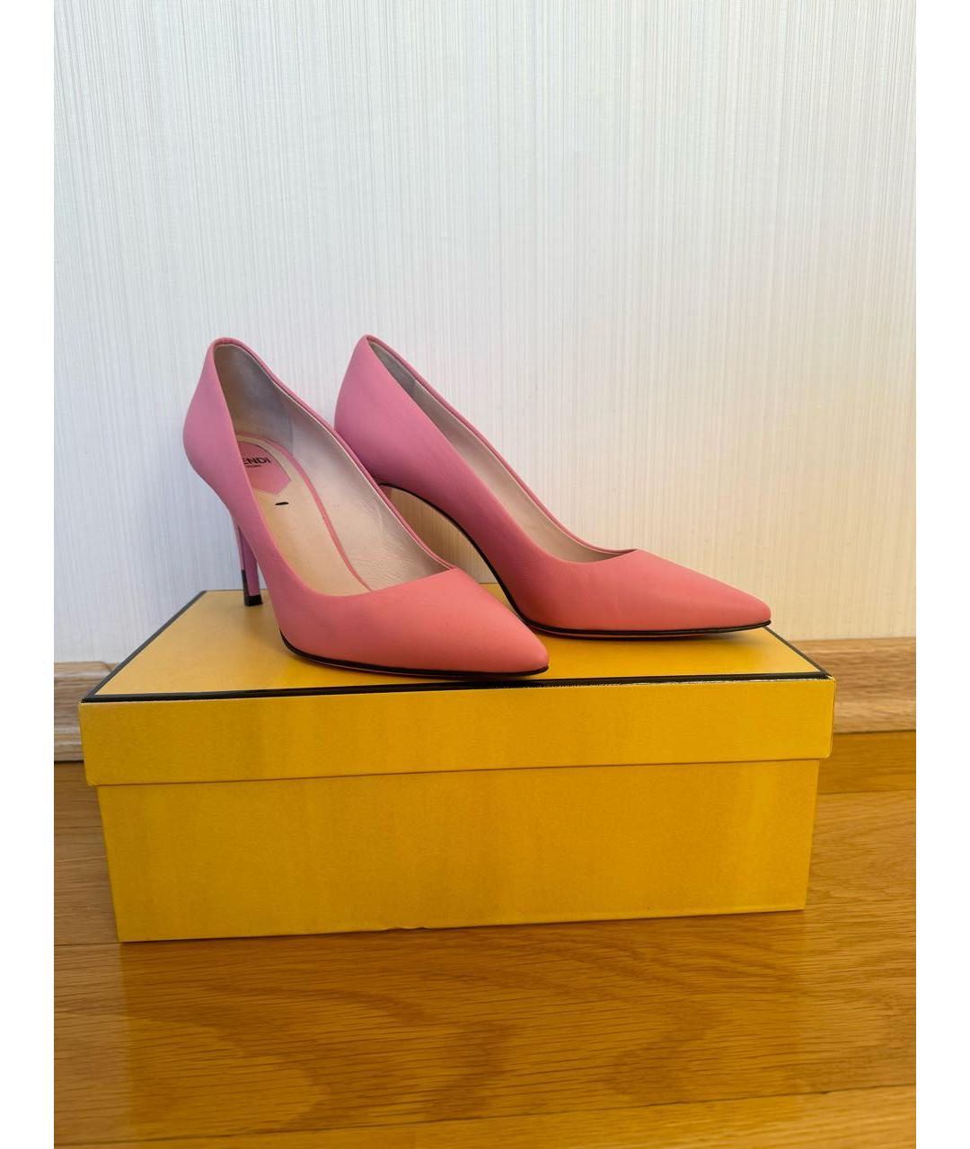 FENDI Розовые кожаные туфли, фото 3