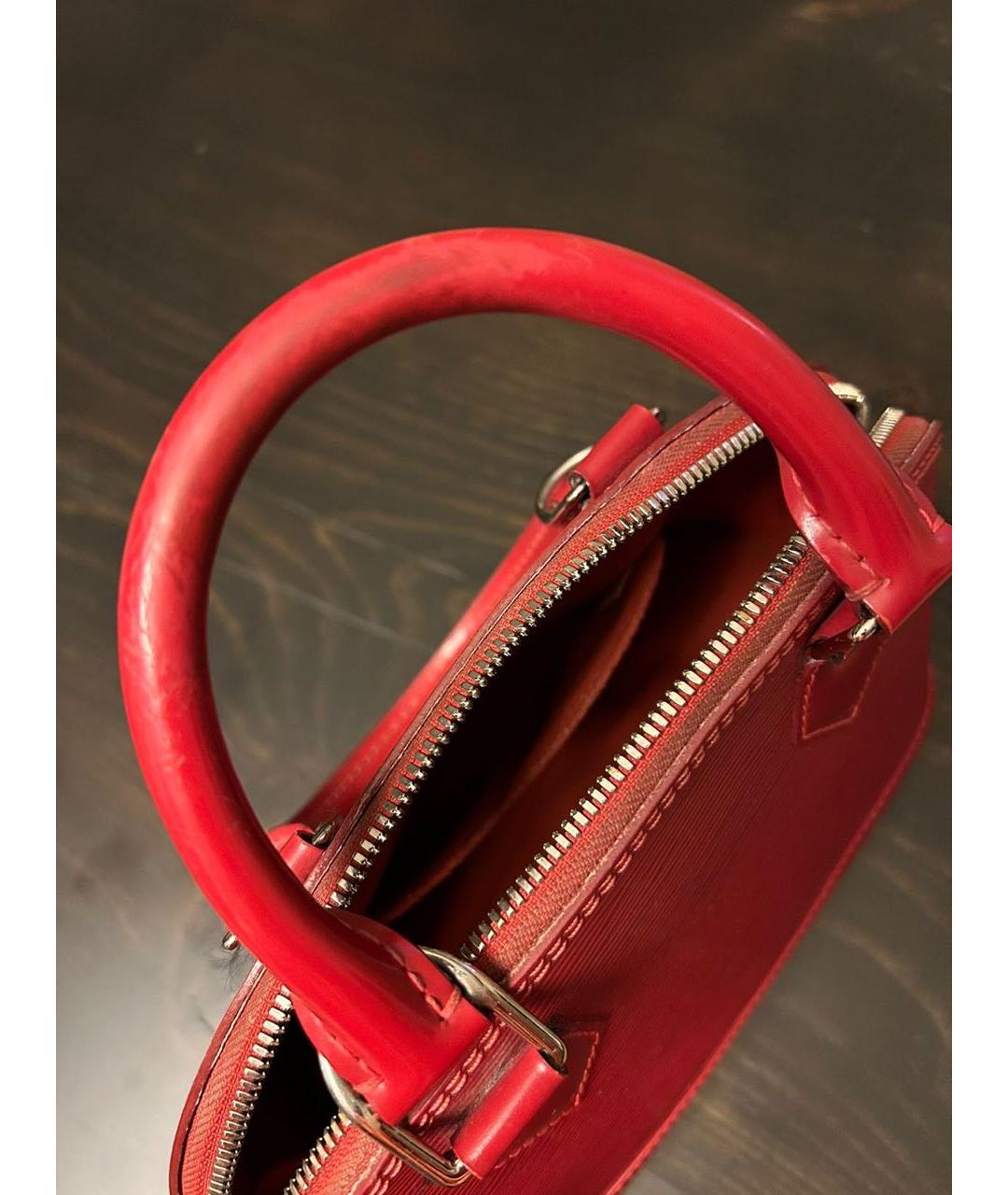LOUIS VUITTON Красная кожаная сумка с короткими ручками, фото 8