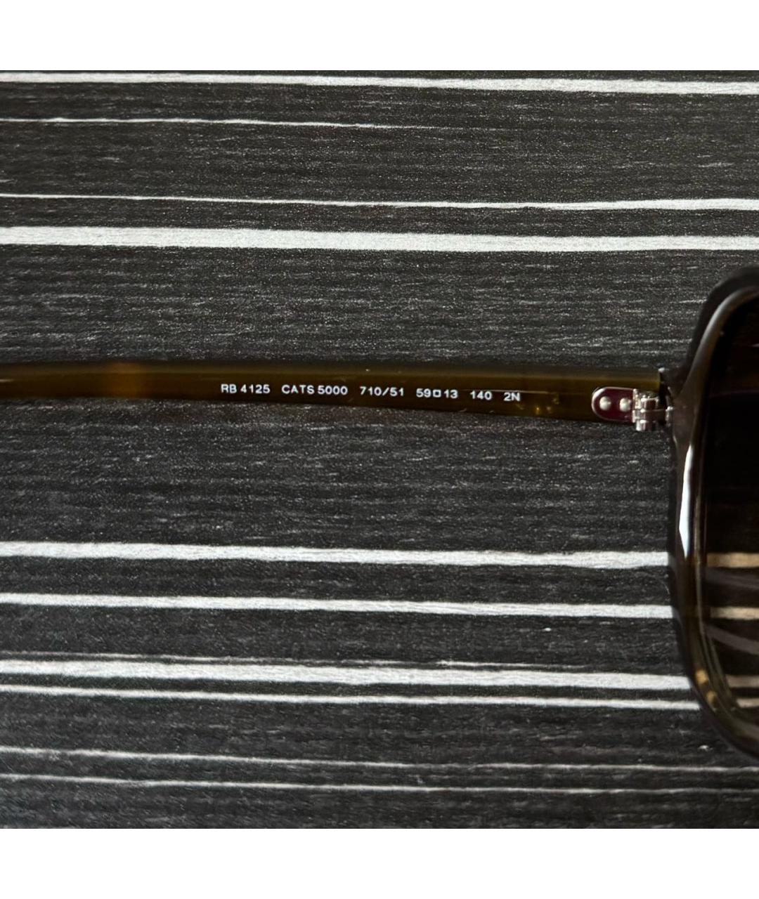 RAY BAN Коричневые пластиковые солнцезащитные очки, фото 3