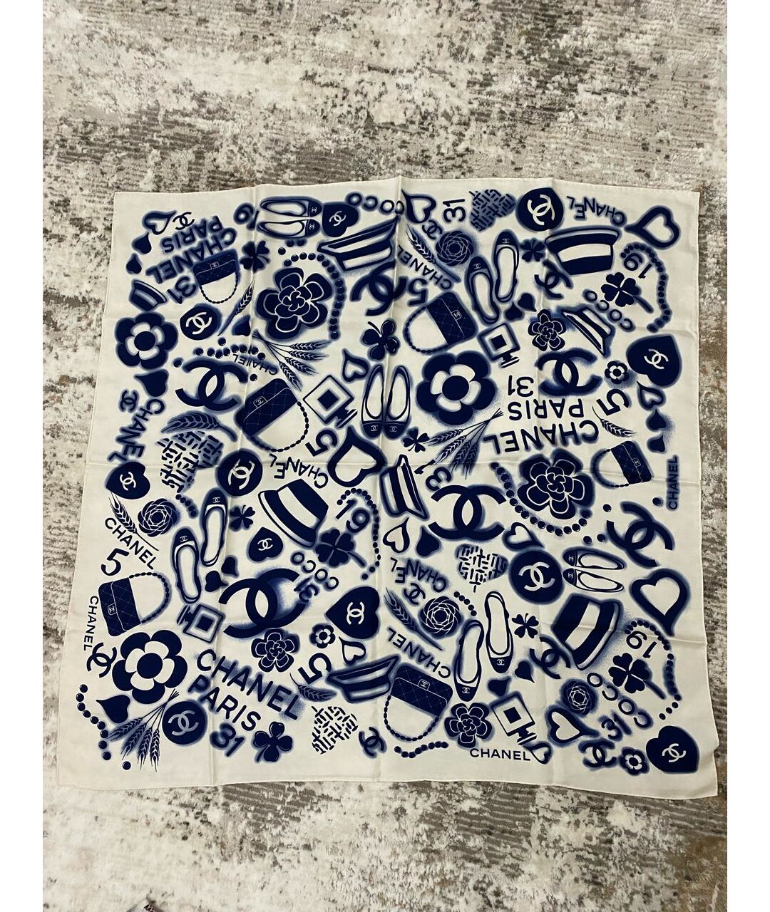 CHANEL Белый шелковый шарф, фото 4