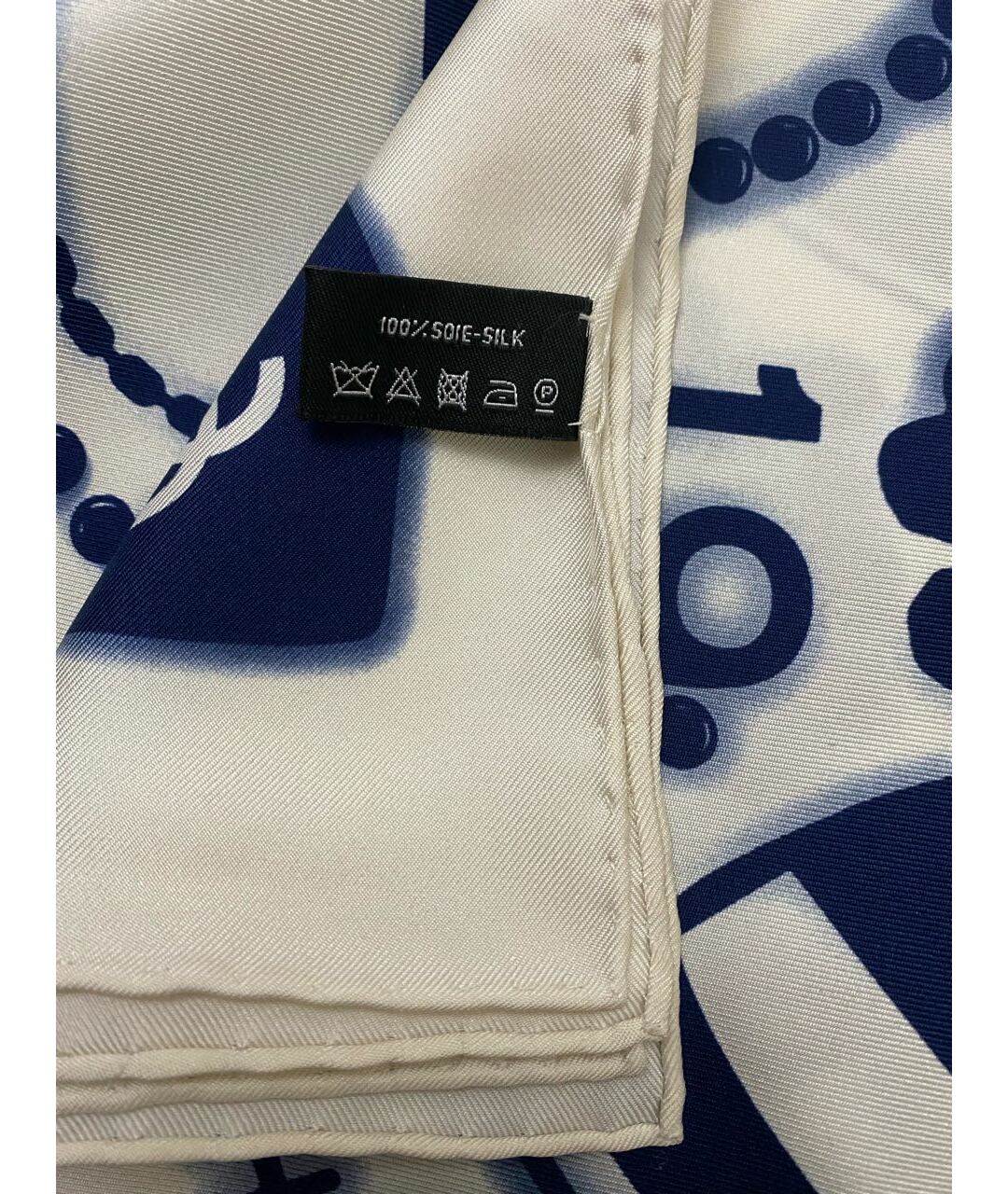 CHANEL Белый шелковый шарф, фото 3