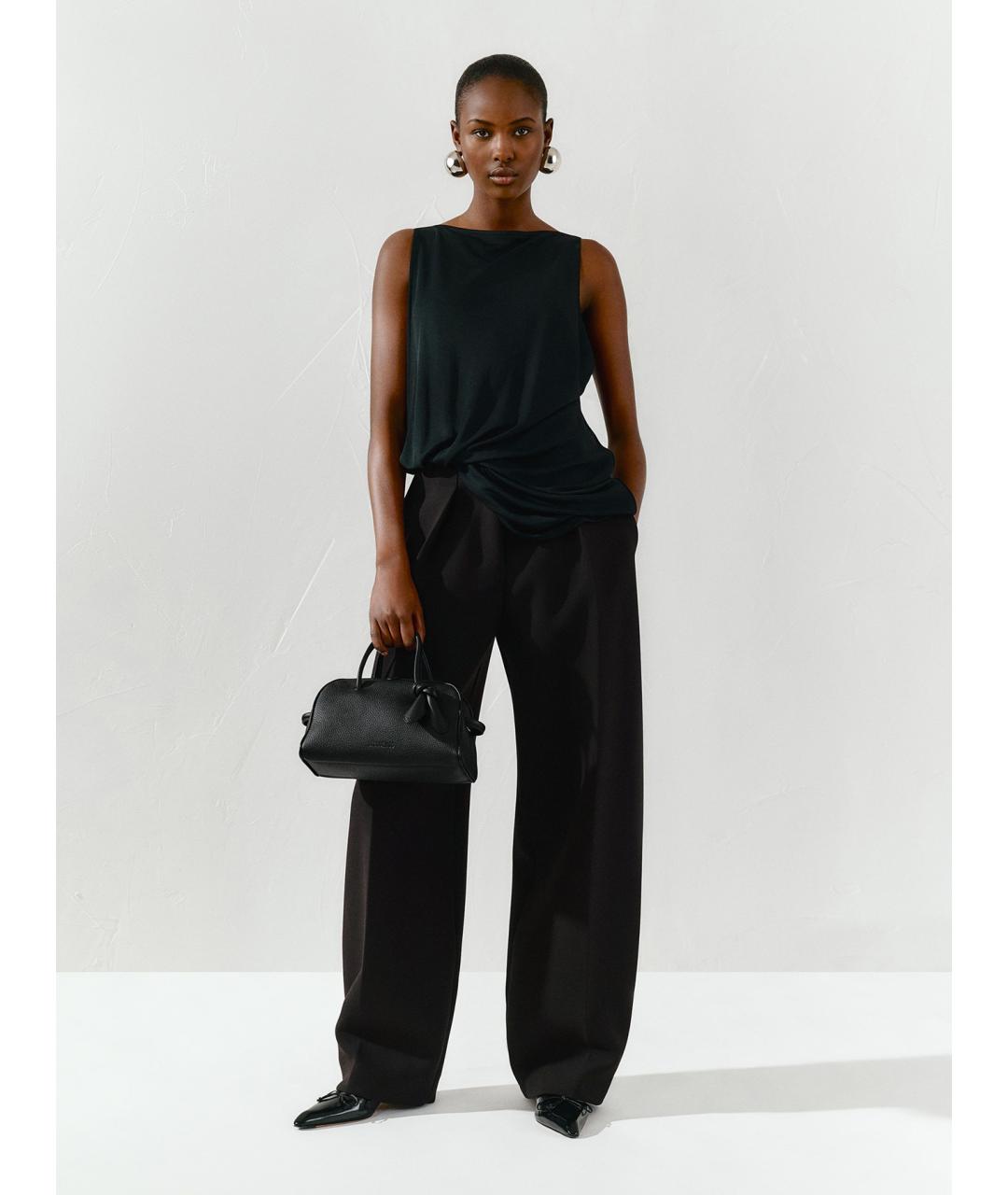 JACQUEMUS Черная кожаная сумка тоут, фото 2